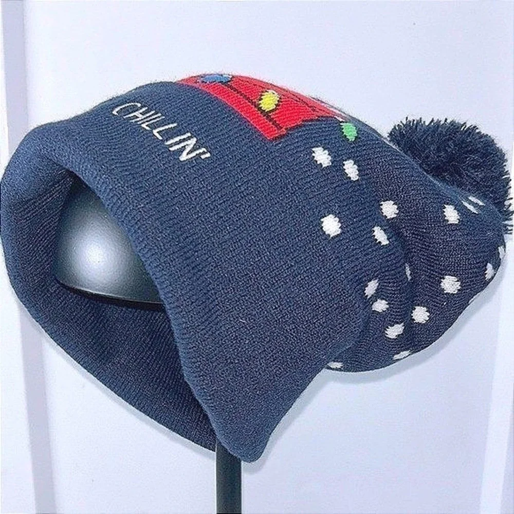 Peanuts Snoopy Woodstock Just Chillin' Pom Beanie Winter Hat‎ OS